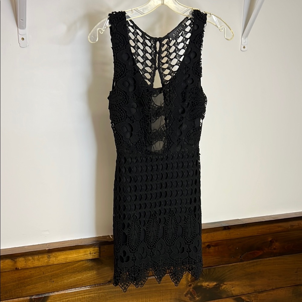 ASTR Chic‎ Black Lace Dress- S